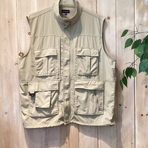 Travelsmith Multi pocket Utility Vest -Fishing/Hunting /Hiking
